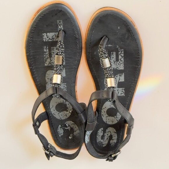 SOREL Women's Black Leather Beaded Sandals Ankle Strap Rubber Sole Size 7 - Picture 3 of 9